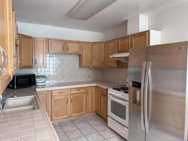 MLS #250036447SD image #5