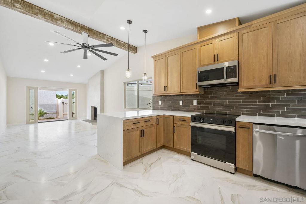 MLS #250036537SD image #4