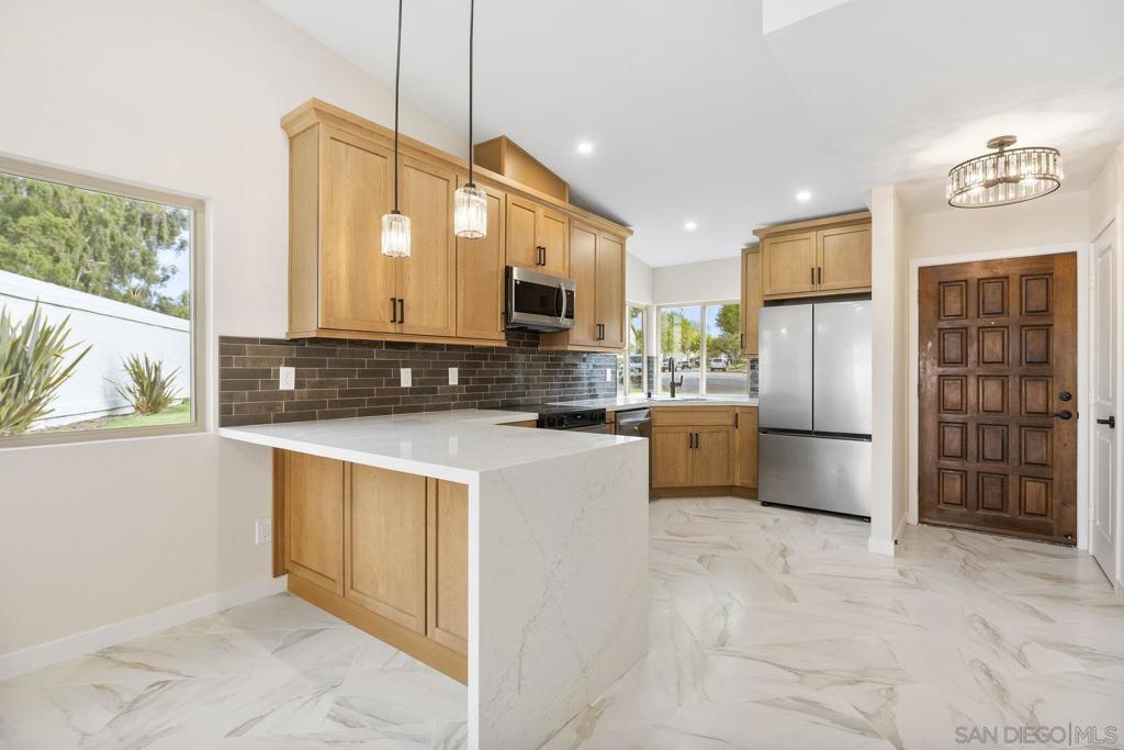 MLS #250036537SD image #9