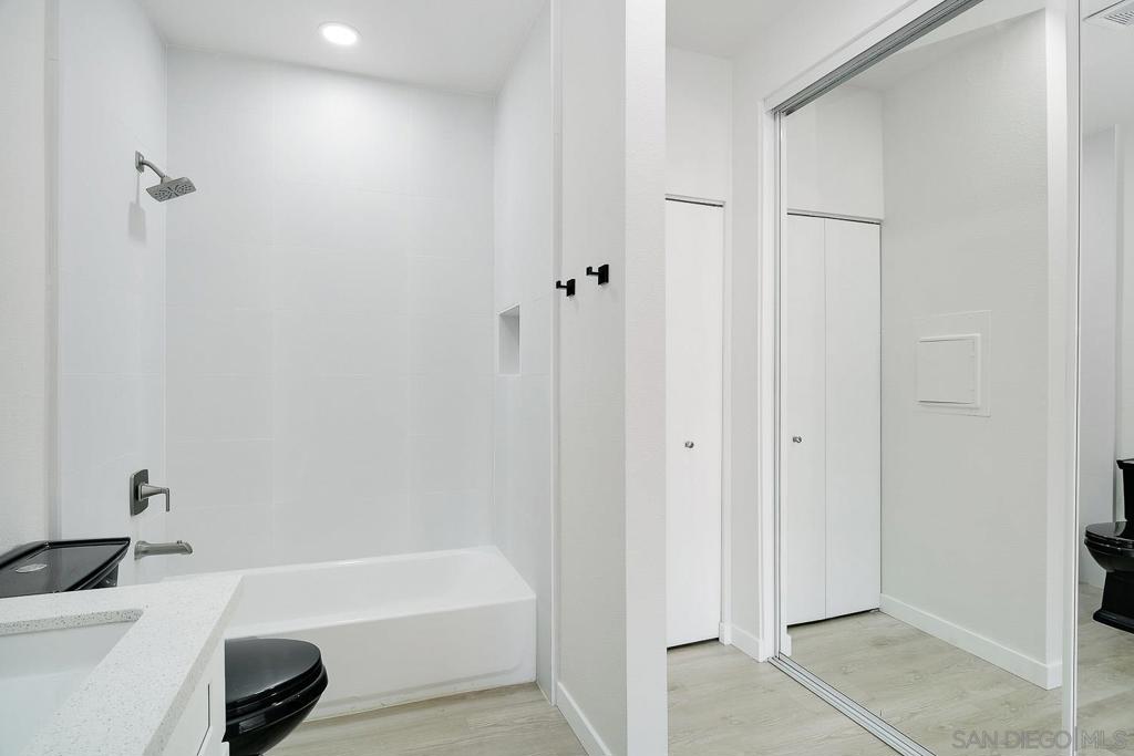 MLS #250036577SD image #24