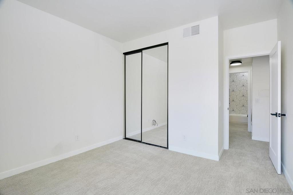 MLS #250036577SD image #26