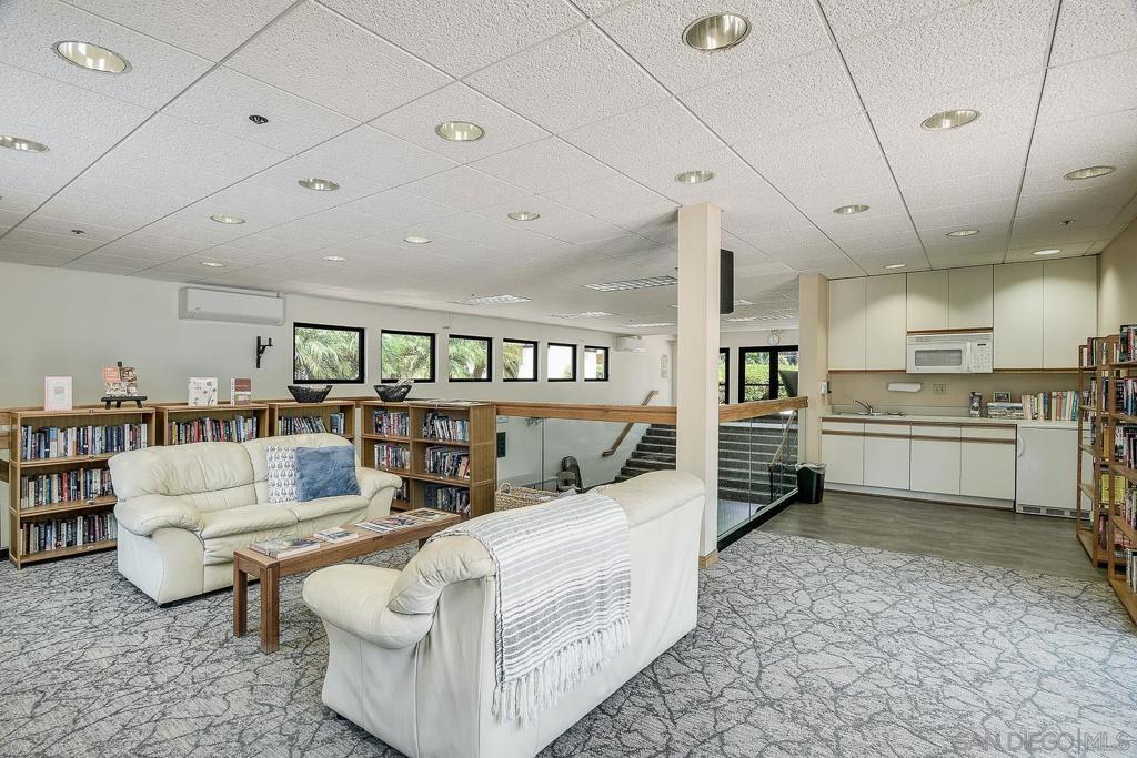 MLS #250036577SD image #29