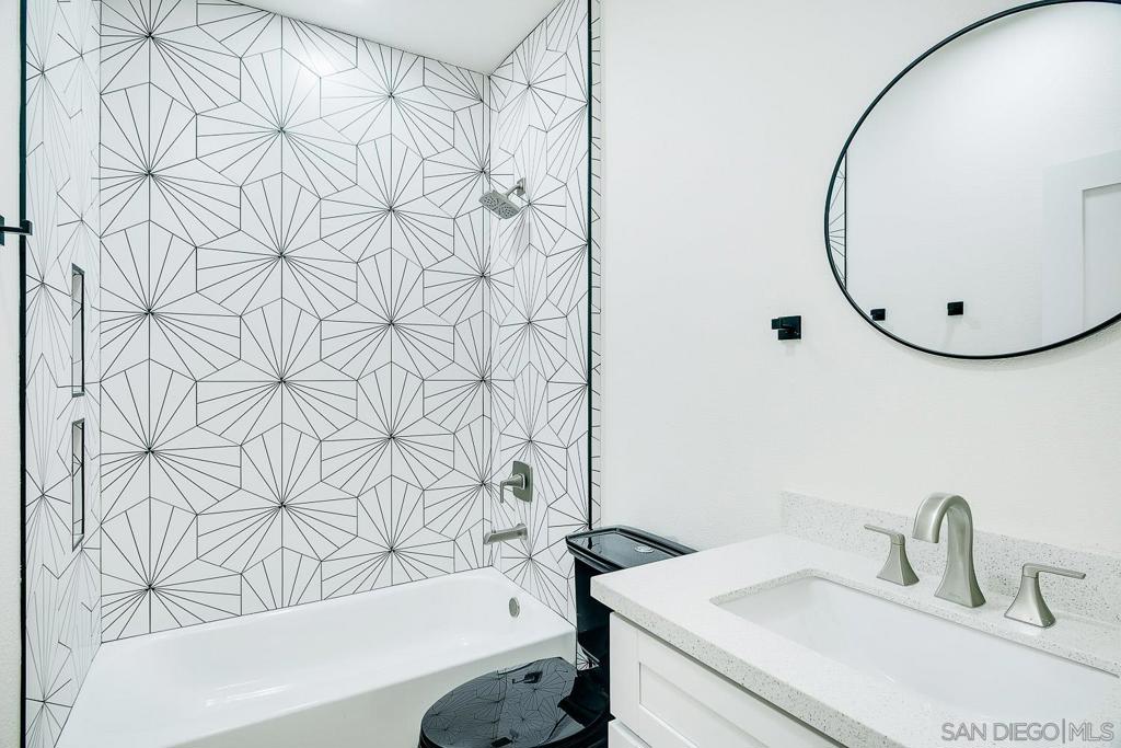 MLS #250036577SD image #8