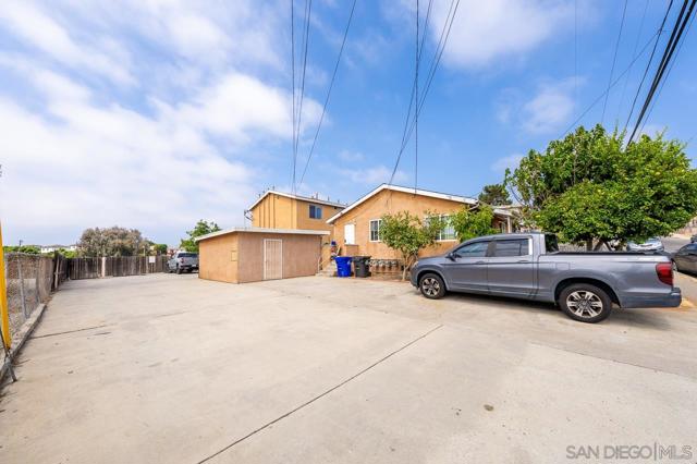 MLS #250036585SD image #13