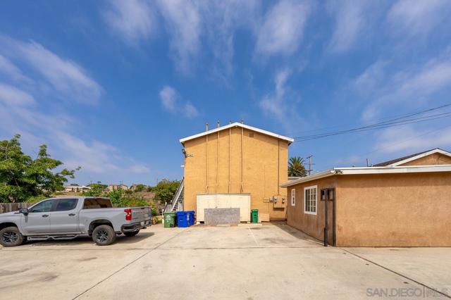 MLS #250036585SD image #17