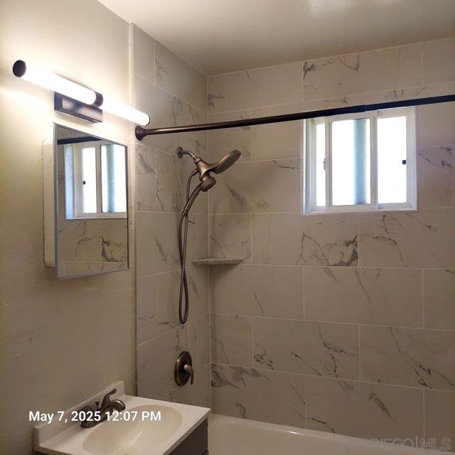 MLS #250036585SD image #23