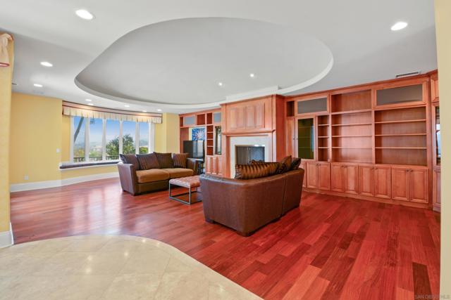 MLS #250036590SD image #12