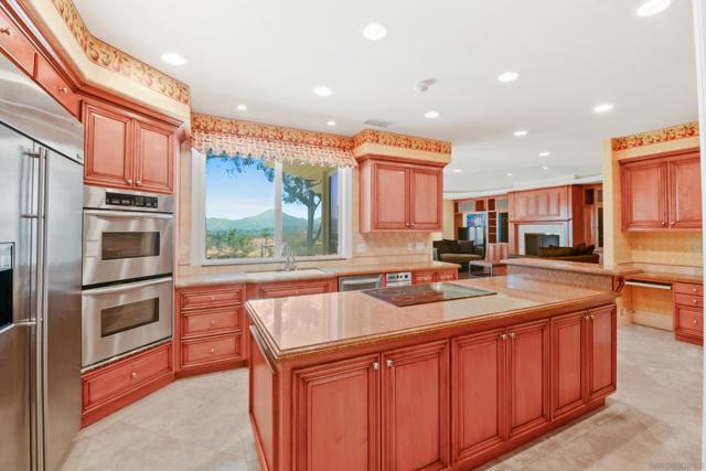 MLS #250036590SD image #16