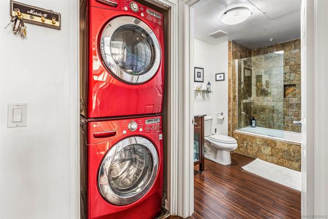 MLS #250036611SD image #17