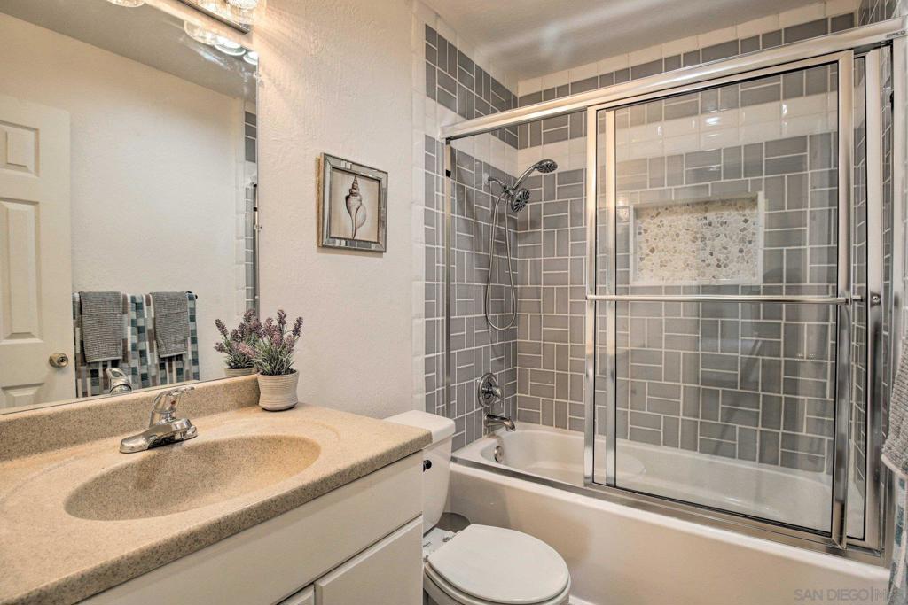 MLS #250036648SD image #19