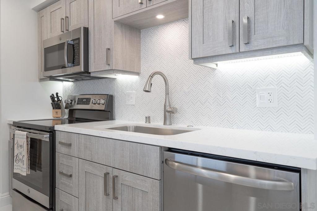 MLS #250036685SD image #3