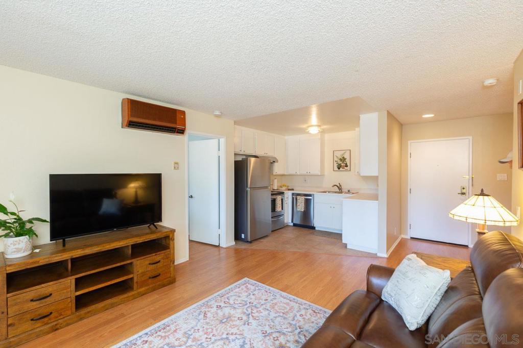 MLS #250036723SD image #6