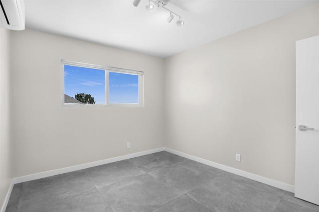 MLS #250036745SD image #10