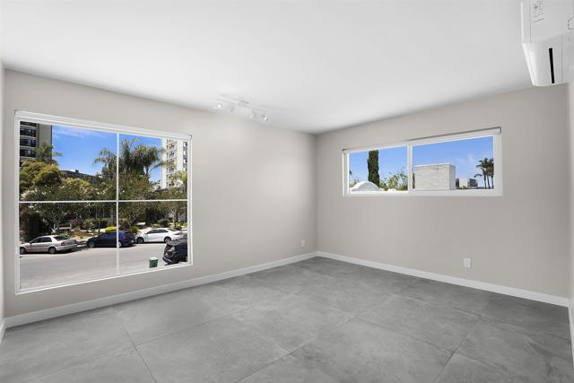 MLS #250036745SD image #12