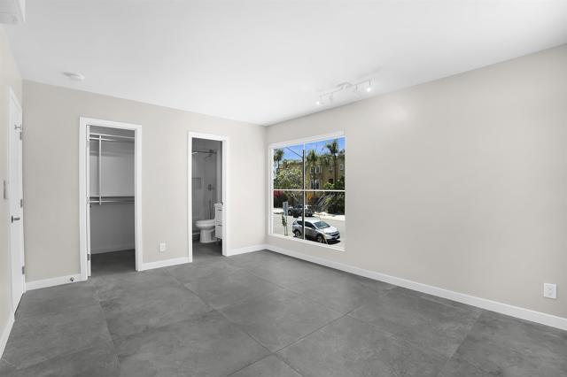 MLS #250036745SD image #13