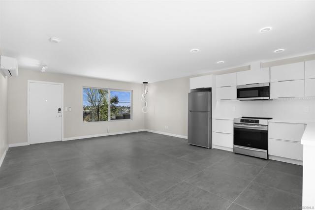 MLS #250036745SD image #15