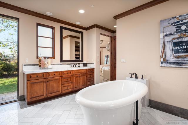 MLS #250036771SD image #21