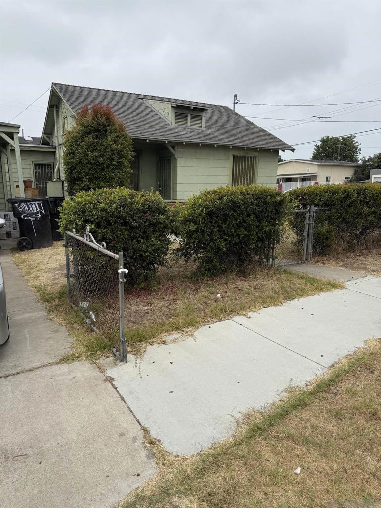 MLS #250036817SD image #0