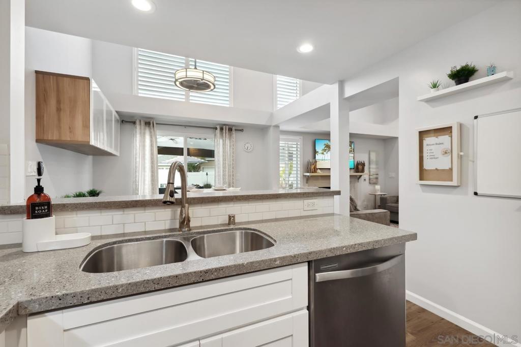 MLS #250036974SD image #13