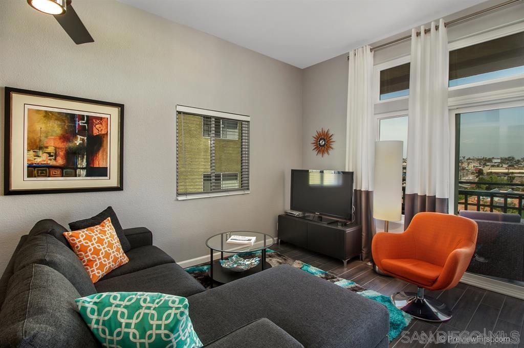 MLS #250037045SD image #1