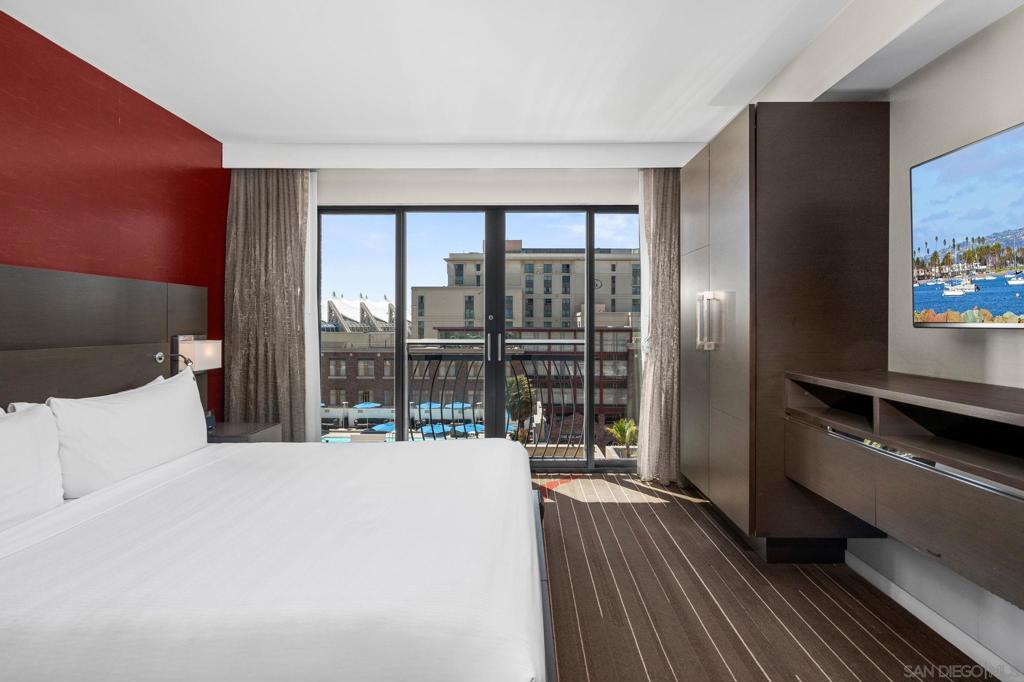 MLS #250037049SD image #3