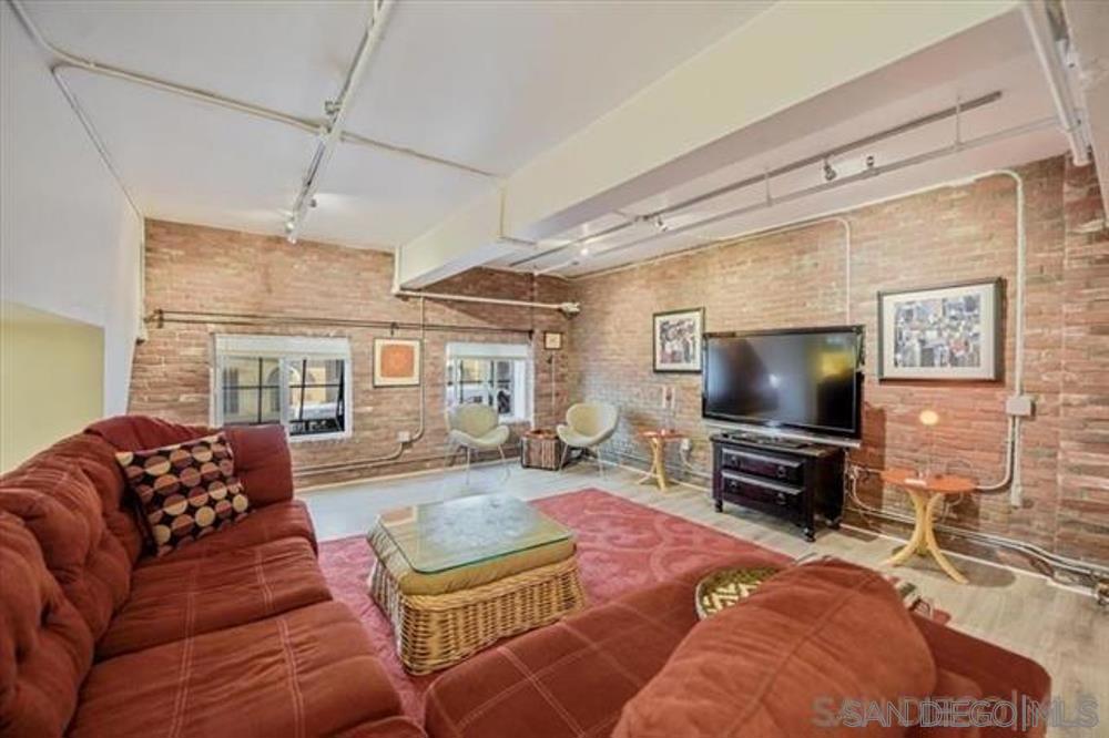 MLS #250037086SD image #5