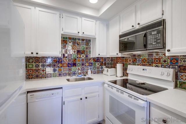 MLS #250037106SD image #12