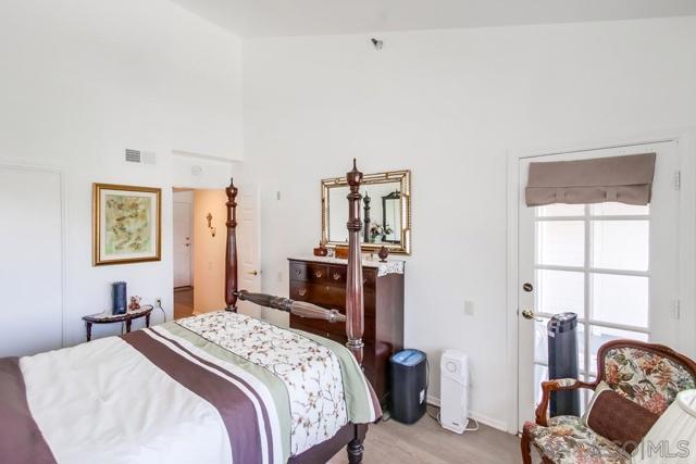 MLS #250037106SD image #21