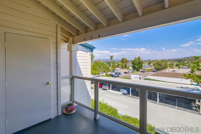MLS #250037106SD image #24
