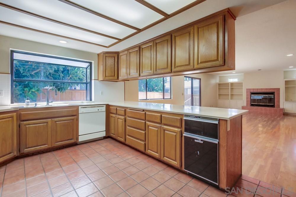 MLS #250037237SD image #12