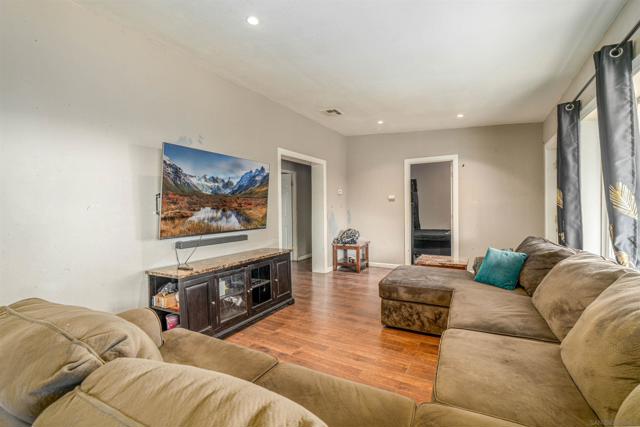 MLS #250037337SD image #11