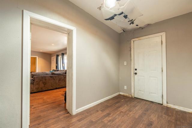 MLS #250037337SD image #16