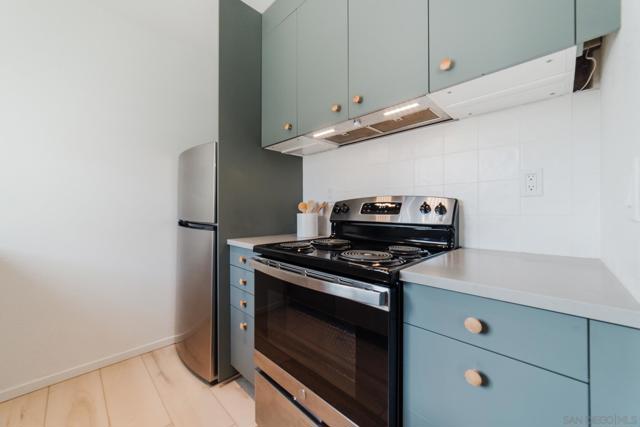 MLS #250037365SD image #11