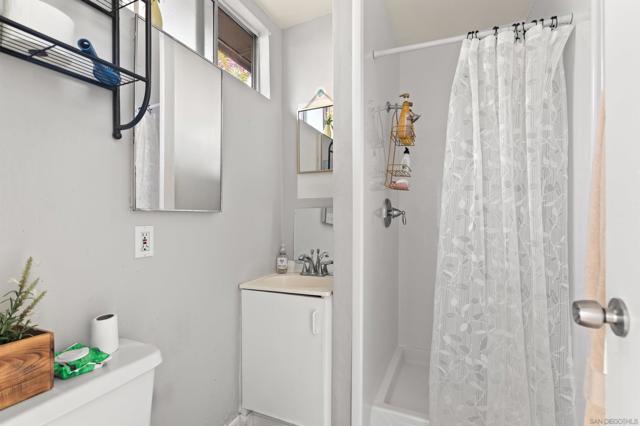 MLS #250037509SD image #34