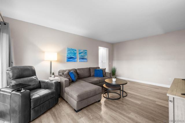 MLS #250037923SD image #10