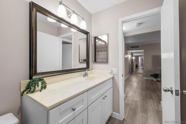 MLS #250037923SD image #22