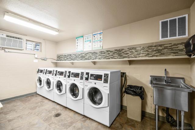 MLS #250037923SD image #30