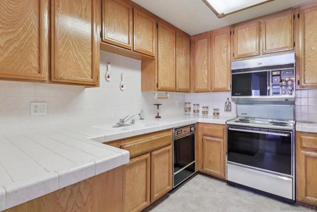 MLS #250037983SD image #11