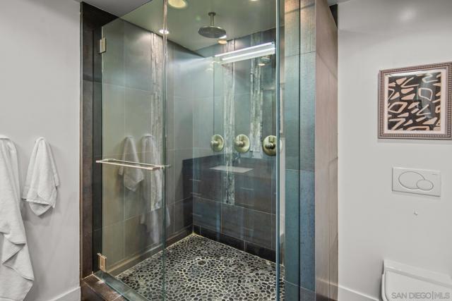 MLS #250038131SD image #33