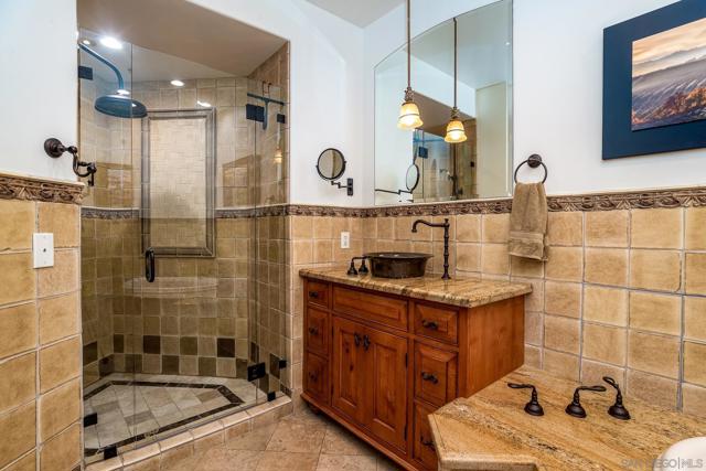 MLS #250038193SD image #16