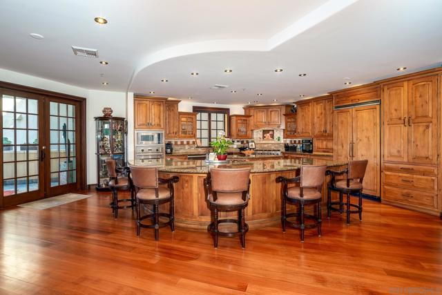 MLS #250038193SD image #9