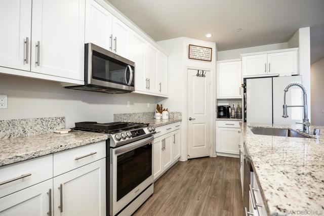 MLS #250038224SD image #10