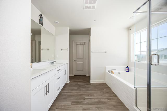MLS #250038224SD image #23