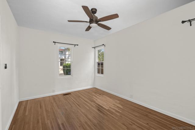 MLS #250038442SD image #16