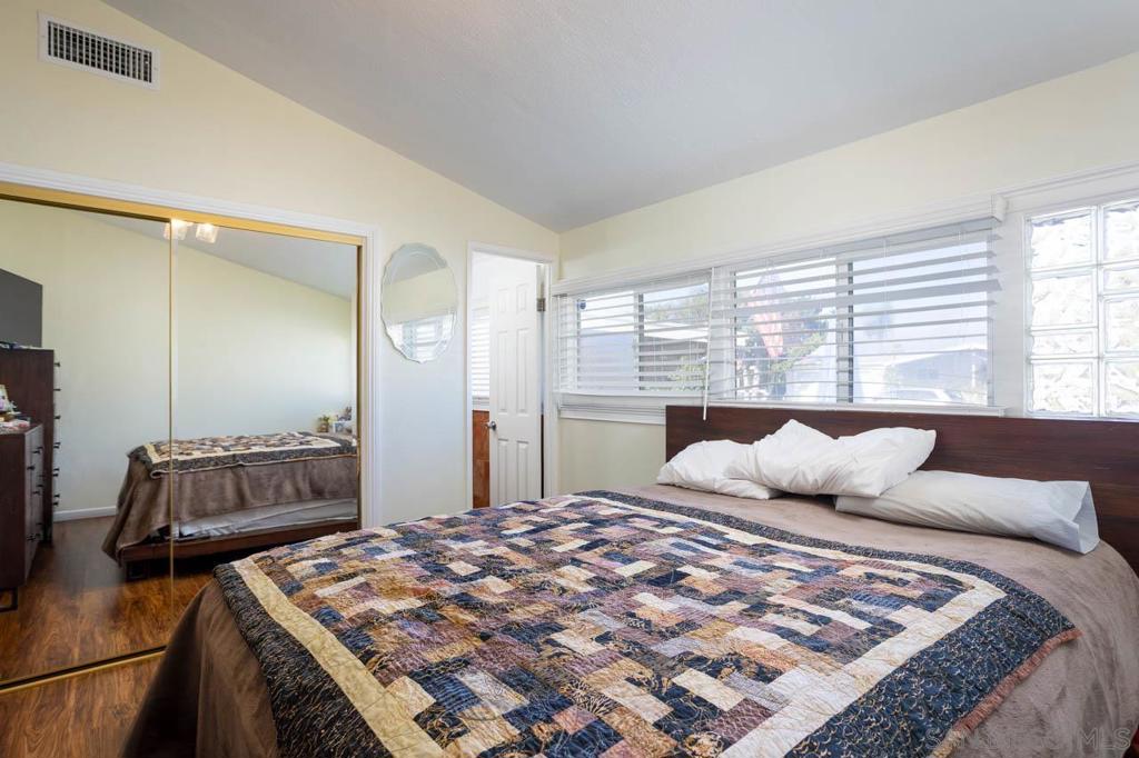 MLS #250038670SD image #16