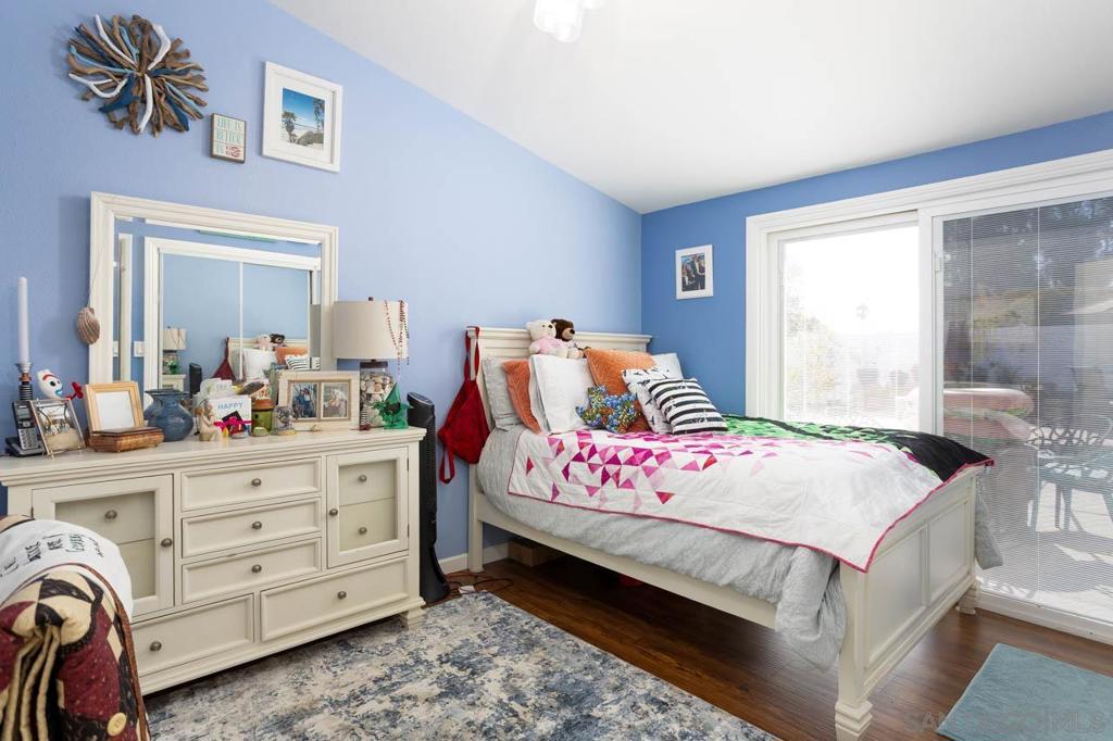 MLS #250038670SD image #18