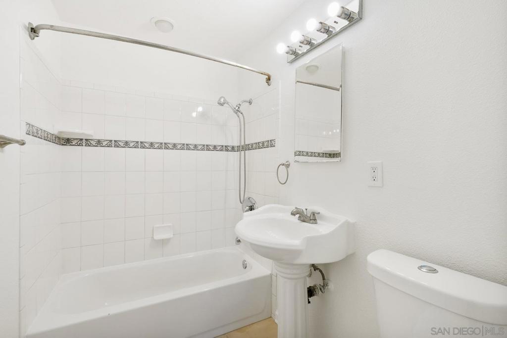 MLS #250038749SD image #15