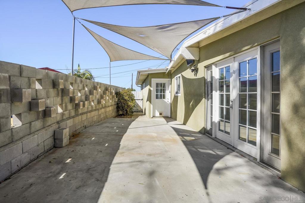 MLS #250038749SD image #25