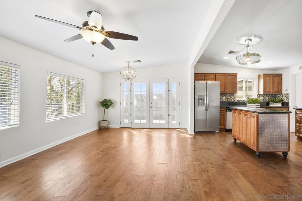 MLS #250038749SD image #6