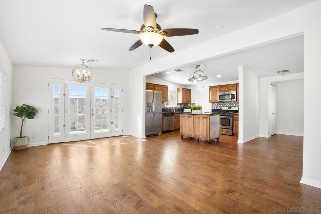 MLS #250038749SD image #8